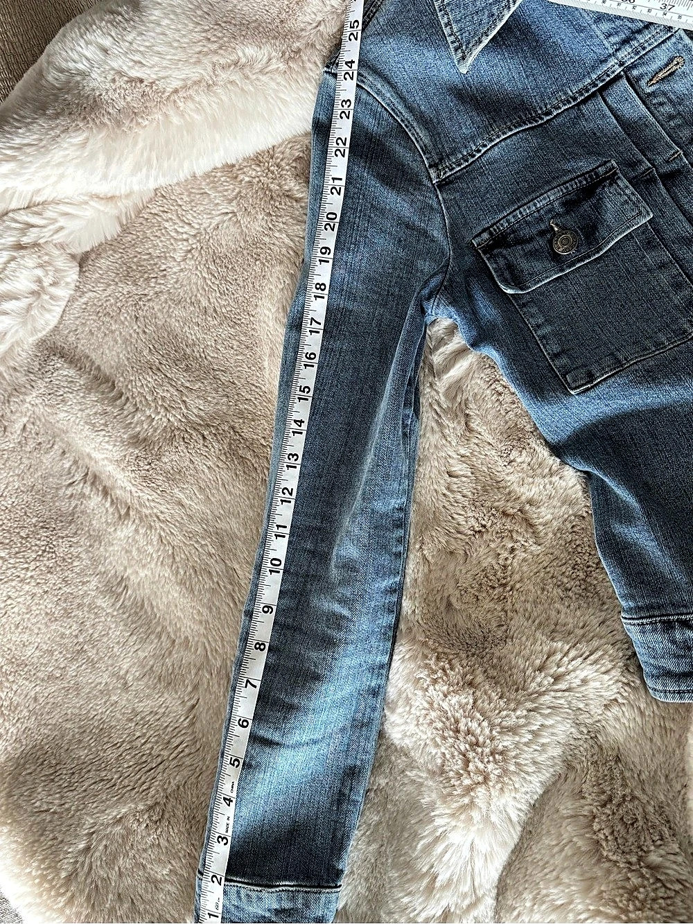 Burberry Denim Jacket in Blue Size 6 EUC - Picture 9 of 16